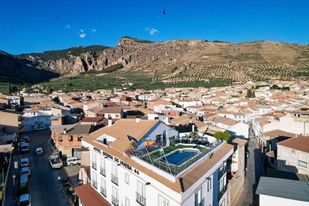 Hotel Sierra De Huesa ภายนอก รูปภาพ