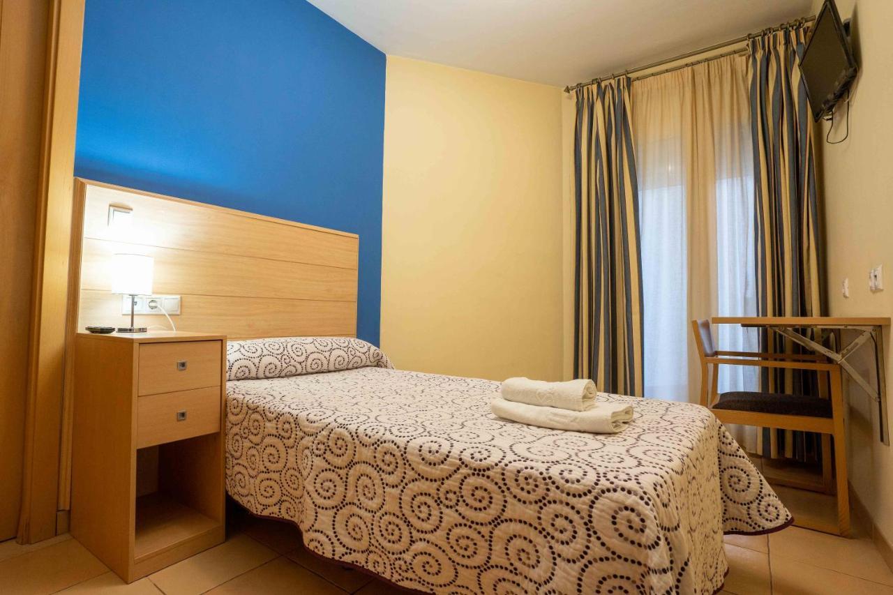 Hotel Sierra De Huesa ภายนอก รูปภาพ