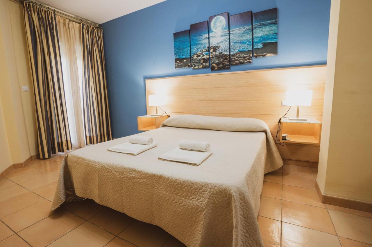 Hotel Sierra De Huesa ภายนอก รูปภาพ