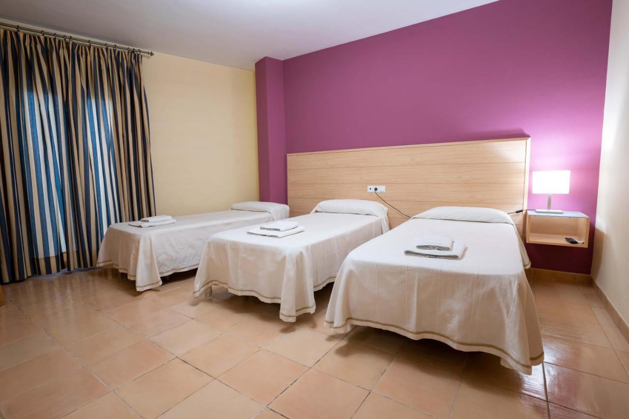 Hotel Sierra De Huesa ภายนอก รูปภาพ